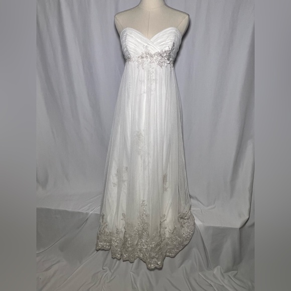 WTOO by Watters Marguerite Wedding Dress | 8 - Picture 10 of 12